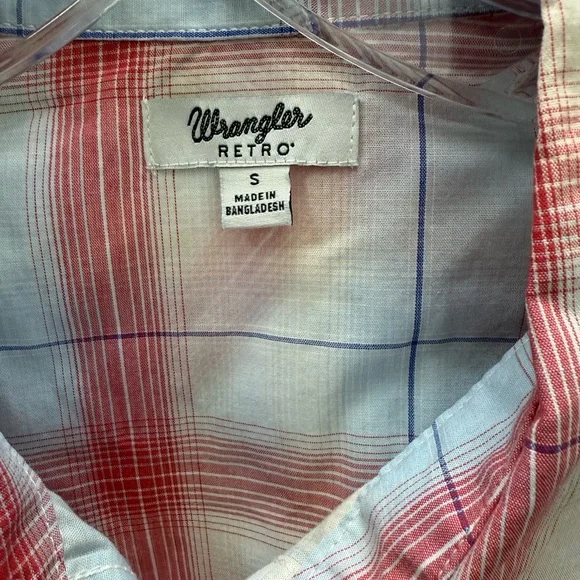 Women’s Western Plaid Wrangler Shirt - Red and Blue - Picture 2 of 3